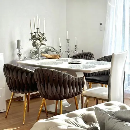 Puma V Centre Piestan *