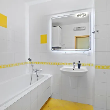 Puma V Centre Piestan Piest'any